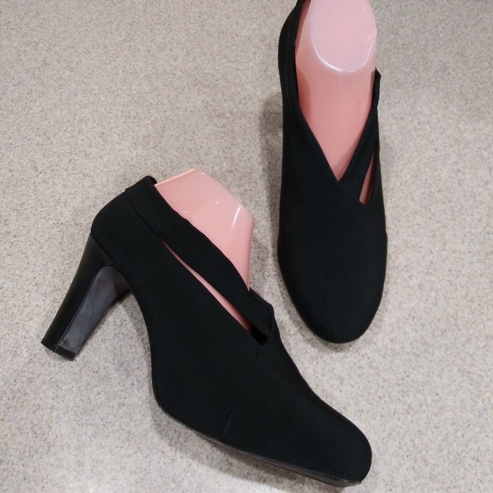 Eileen Fisher Black Fabric Platform Heels Shoes 11
